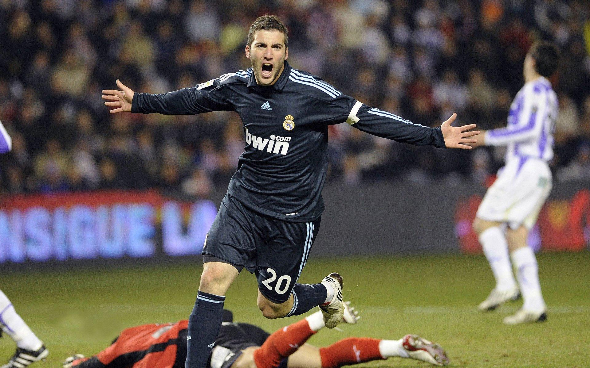 尤文图斯夏窗瞄准中场升级，尤尔曼德成头号目标，托纳利、米林科维奇进入视野