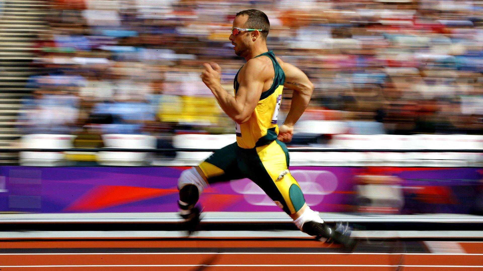 韦伯解析双红会争议判罚，范戴克进球无效源于罗伯逊潜在干扰，VAR维持原判引技术讨论